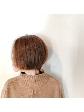 アトリエ オーツー(atelier O+O) シンプルに美しいレイヤーボブ