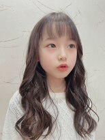 イーエル グランデ(e.ll grande)&nbsp;【e.ll grande】抜け感のあるミディアムスタイル