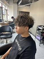 アイズ 海老名(AIZU)&nbsp;波巻きスパイラルパーマ　ツイストスパイラルパーマ　メッシュ