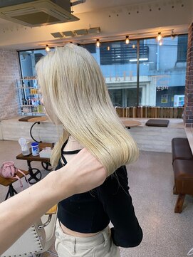 ヘアー アレス(hair ales) ブロンドカラー ハイトーンブロンド ブロンドベージュ