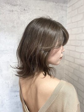 リファイン バイ アフィナー 本厚木店(Refine by Afinar) Clarity グレージュ【本厚木】