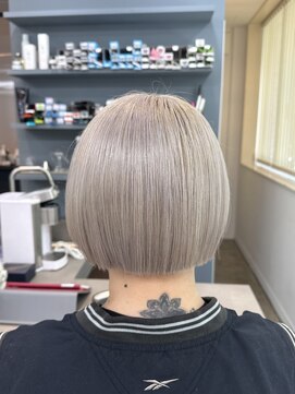 ウェルブ(Welb.) ホワイト×ミニボブ