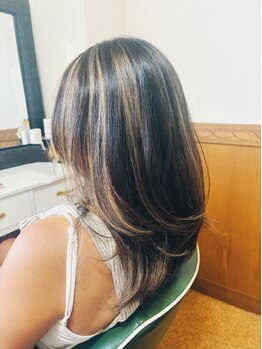 ラゾスタイルワークス(LAZO style works)の写真/【北谷】デザインカラー+超音波トリートメントで髪質改善も◎パサつきがなくなりしっとりやわらかい質感に