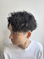 アンド グラフ(& Graph.)&nbsp;センターパートツイスパツーブロックマッシュパーマ