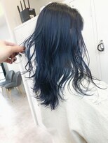 ルッソリベラ 池袋(Lusso libera)&nbsp;ハッシュカット×ネイビーブルー[30代/40代/50代]