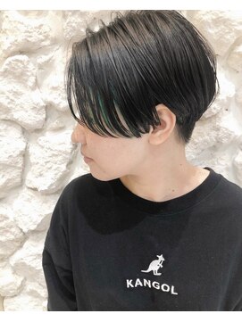 モアナ バイ ヘッドライト 沖縄東崎店(Moana by HEADLIGHT) ハンサムショート#インナーカラー#デザインカラー#小顔