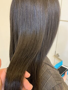 フォルテ 草薙店 グレージュカラー