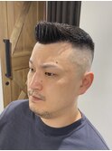 東京バーバー日本橋スキンフェードアイパーリーゼントスタイル