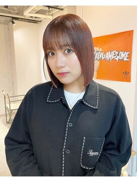 ルーム(Loom.) ハイトーン ブリーチ ベージュ ボブ 切りっぱなしボブ