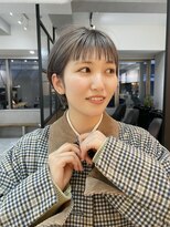 イリ(iri) ショートヘア/オン眉