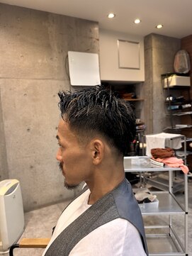 ヒート トウキョウ 目黒店(HEAT TOKYO) スパイキーショート　ハイライト　フェード