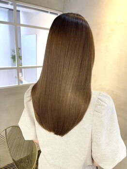 ロエ(loe)の写真/【大人女性の為の髪質改善トリートメント】髪の内部から美しく、潤いのある艶やかな質感へと導きます！