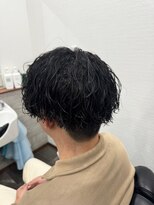 エイト(AITE)&nbsp;ベリーショート/ダークアッシュ/ニュアンスパーマ/韓国マッシュ