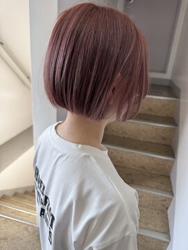 リルア 博多(LIRUA) ピンクベージュのミニボブ