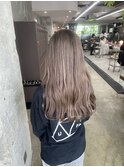 ミルクティーベージュ