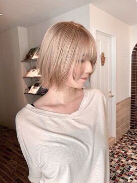 ザスリック 代官山(THE SLICK) ベージュカラー