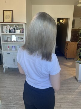 マイン(main) ホワイトシルバー