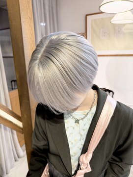 グロウ 渋谷西口(grow) ペールブルーシルバーアイスブルーハンサムショートハイトーン