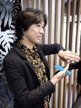経験豊富なスタイリストと実例で伝えるDahliaの技術