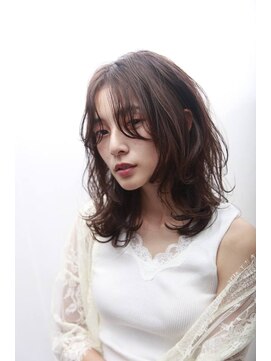 リラ バイ クオーレ(LIRA by CUORE) エアリーミディアム