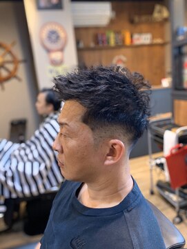 バーバー スタジオ ラフテル(Barber Studio RAFTEL) スキンフェード ツイスト