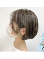 メローヘアー(mellow hair) ミニボブonハイライトグレージュ