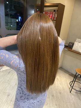 リー ヴィータ 上新庄(Lee Vita) 髪質改善×美髪ストレート×ベージュカラー