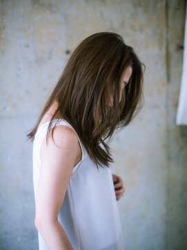 フローラビューティーヘアー(Flora Beauty Hair) ナチュラルレイヤー/20代/30代/40代/50代/岡山/表町