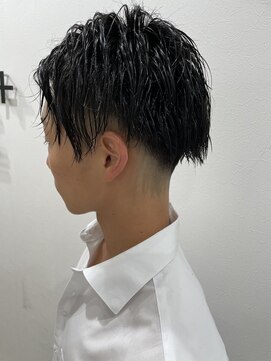 アンダーバーホワイト 南海難波店(_WHITE) メンズスタイル