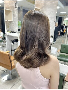 ブレス 小阪店(brace) 大人ニュアンスベージュ☆