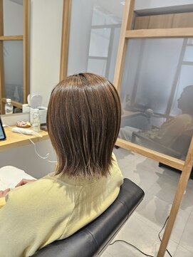 キオナ 勝どき(Kiona) ハイライト/外ハネ/ボブ