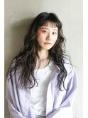 ウェーブパーマ×オン眉ロング