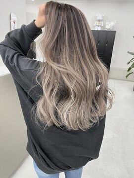 ティミー(Timmy) バレイヤージュ　シャドールーツ