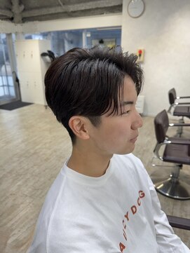 ニコ ヘアデザイン(nico hair design) センターパートショート