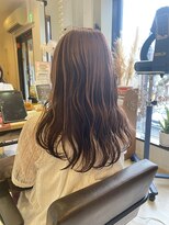 ハーティーモトヤワタ(hearty MOTOYAWATA)&nbsp;アンブレラカラー×ゆるミディアム巻き