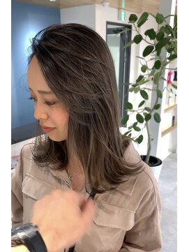 フリーク(FLEEK) 【神戸】細かめhighlightで作るダメージレスカラー!