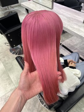 サロウィン 新潟万代店(SALOWIN) ビビットピンクカラー 派手髪
