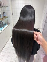 ロンドルーチェ 心斎橋(Lond luce)&nbsp;ダークアッシュ/ミディアムレイヤーカット［髪質改善/縮毛矯正］