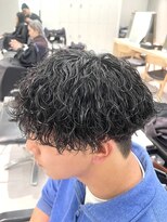 スイ 松戸(SUI)&nbsp;刈り上げマッシュ×波巻きパーマ【松戸/メンズ】