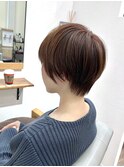 ショートボブ×ナチュラルベージュ