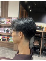 シャドウ美容室 センター分けツーブロック