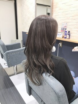 リースヘアーアート(LLIEHTH HAIR ART) シルバーグレージュ
