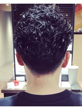 リブ(Live) 束間ツイストスパイラルパーマ