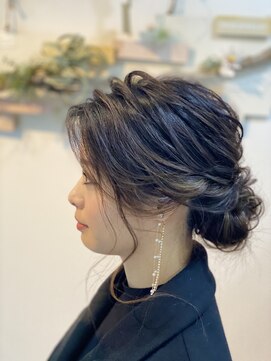ヘアセットサロンエッジ(Edge) 結婚式お呼ばれルーズアップ