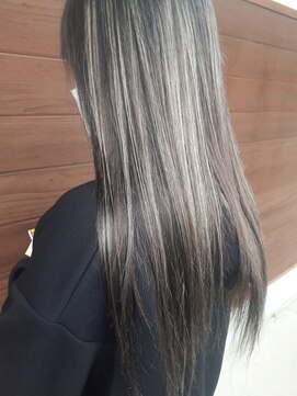 ヘアリゾートハピネス ハイライト