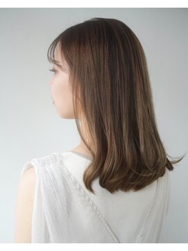 ヘアーループレル(Hair ruup Rell design works) 柔らかなモカベージュのレイヤースタイル