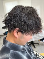 フゥ 宇都宮(FeU)&nbsp;波巻きパーマメンズパーマメンズヘアツーブロックツイストパーマ