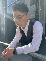 ロミーオム 本厚木(ROMMY. Homme)&nbsp;刈り上げツイストパーマ無造作アップバングビジネスメンズヘア