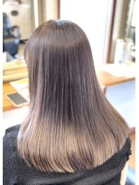 ココモ(cocomo)&nbsp;セミロングワンレングス