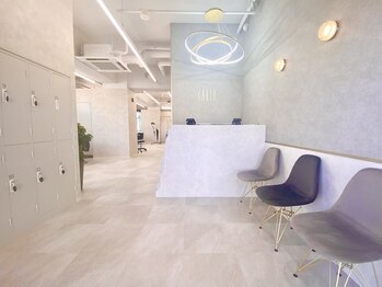 HAIR＆MAKE EARTH　湘南台店